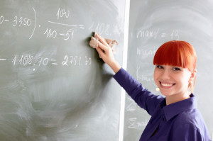 FreeGreatPicture.com-25043-teacher-and-blackboard